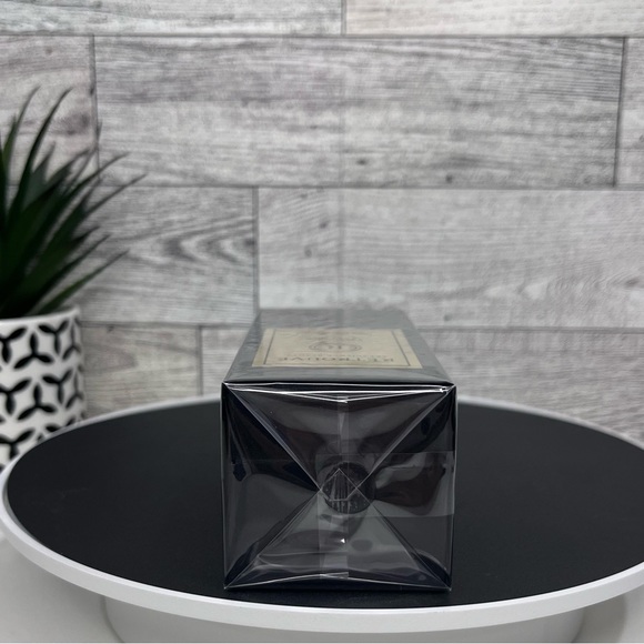 SOLD BNIB & Sealed Retrouvé Balancing Facial Oil ➕Samples RV $190 - Picture 6 of 15